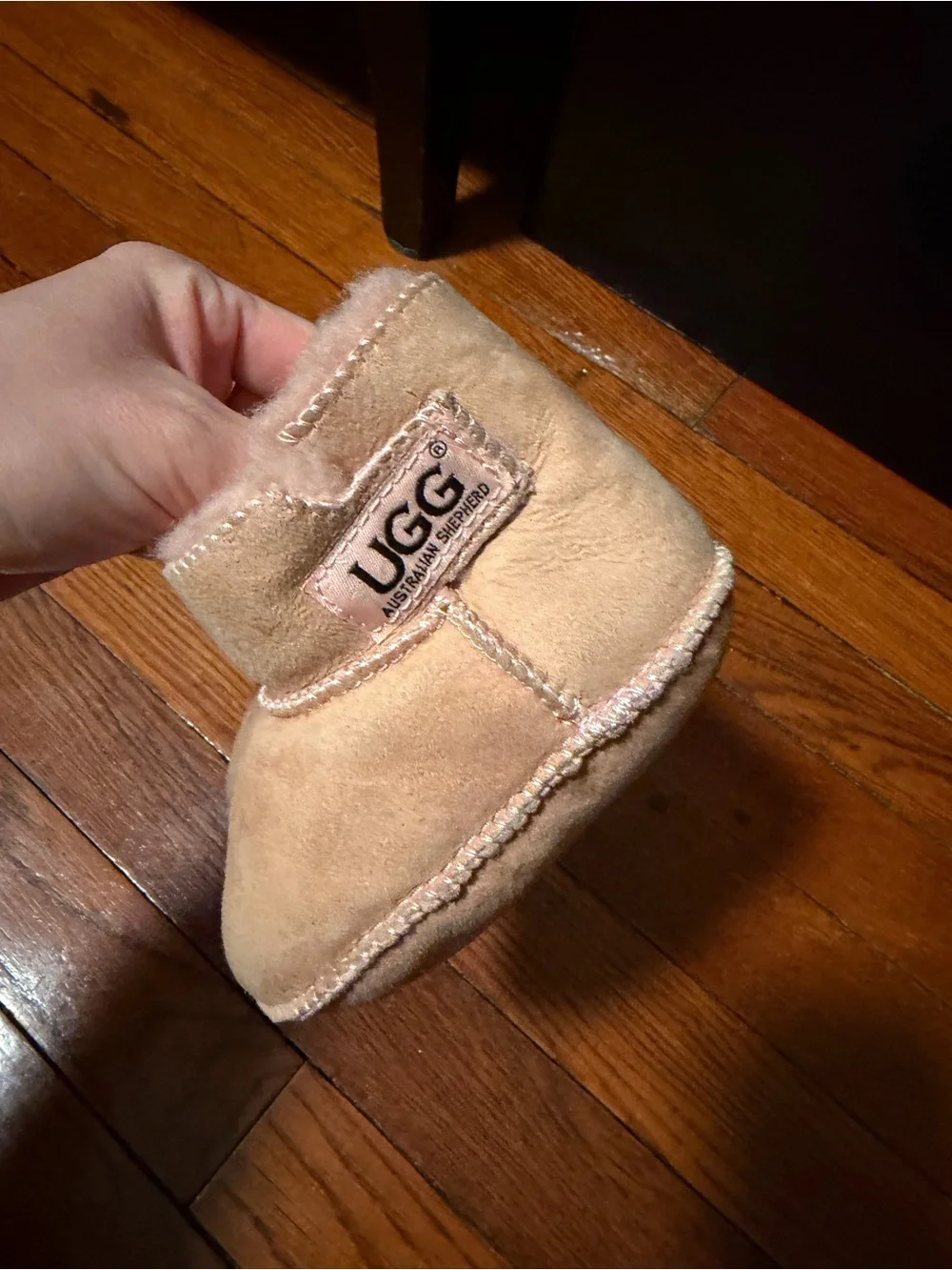 Baby Ugg slippers M